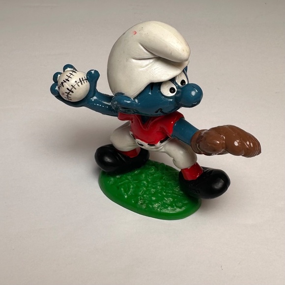 Vintage 1983 Schleich Baseball Smurf Pitcher – W. Berrie – Hong Kong – Peyo - Picture 6 of 7